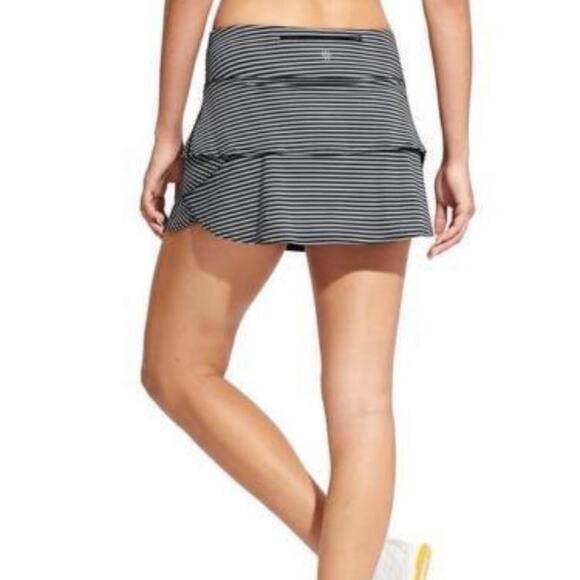ATHLETA Swagger Mini Skort Black Gray Striped XXS - Picture 2 of 8